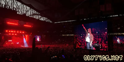 Eminem Electrifies Detroit Crowd with Surprise Duet at Jelly Roll Concert