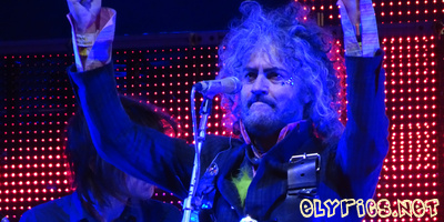 The Flaming Lips Set The Teardrop Throbs for January With Four Release Formats